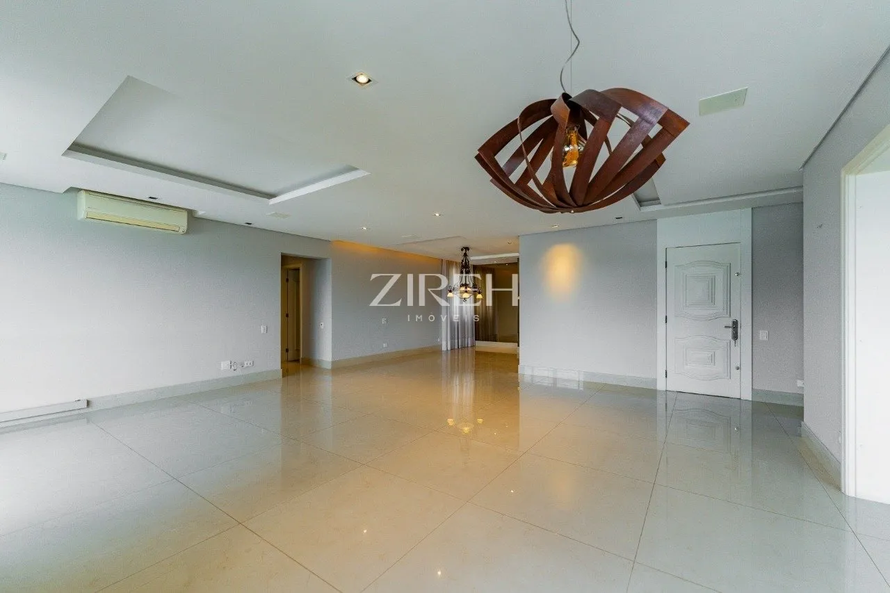 331 m² apartment with 2 en-suite bedrooms and 2 parking — photo 5