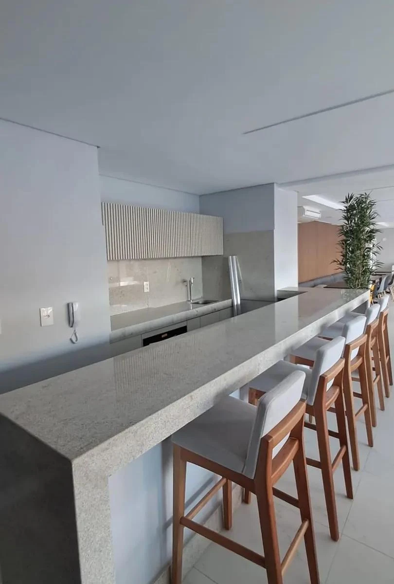 3-bedroom apartment with floor-to-ceiling windows