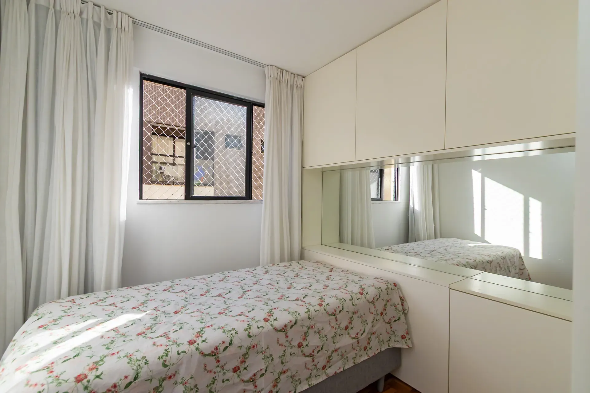 Furnished apartment, 32 m², with a dryer — photo 3