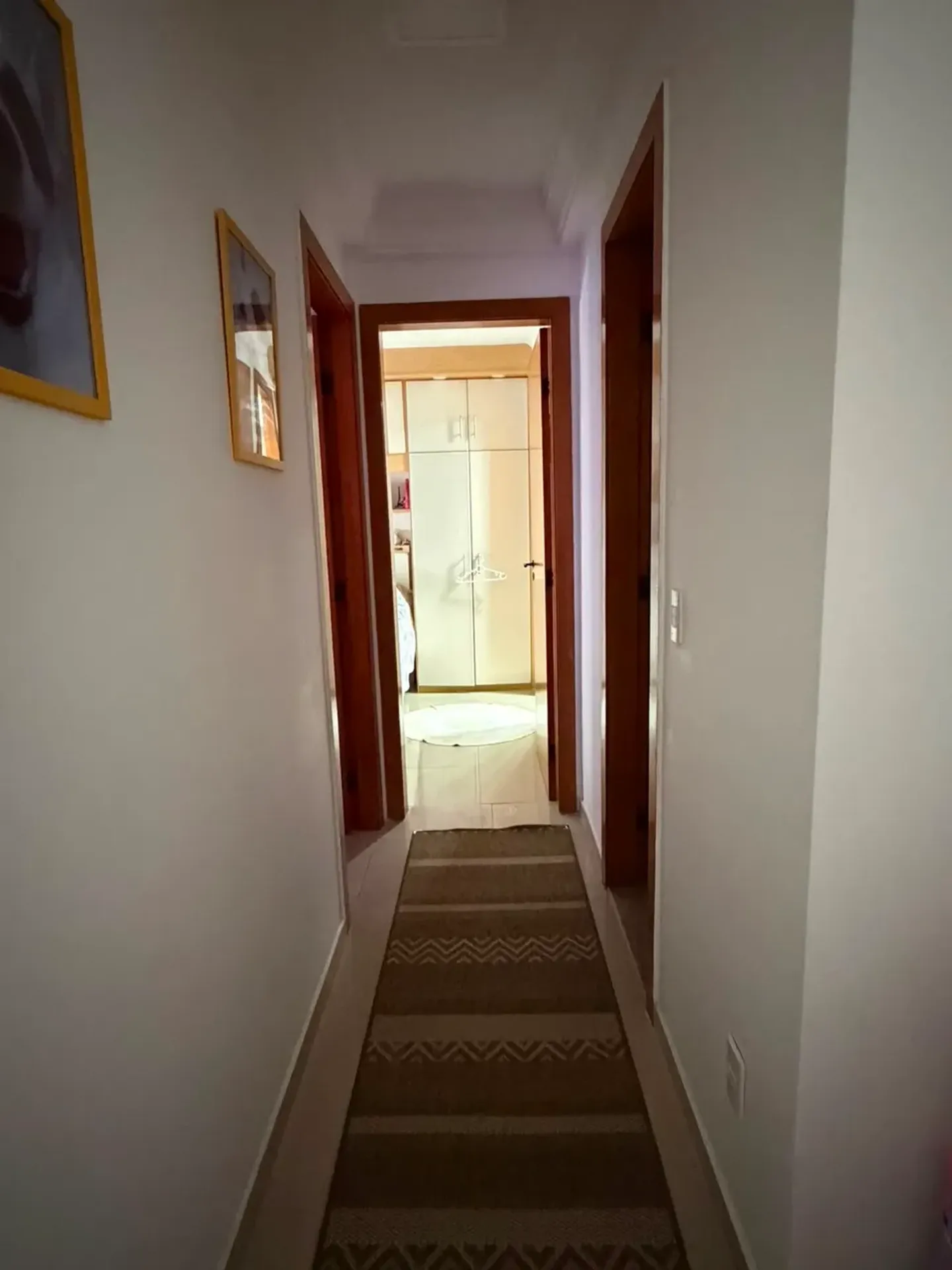 3-bedroom apartment in a building with a gym — photo 4