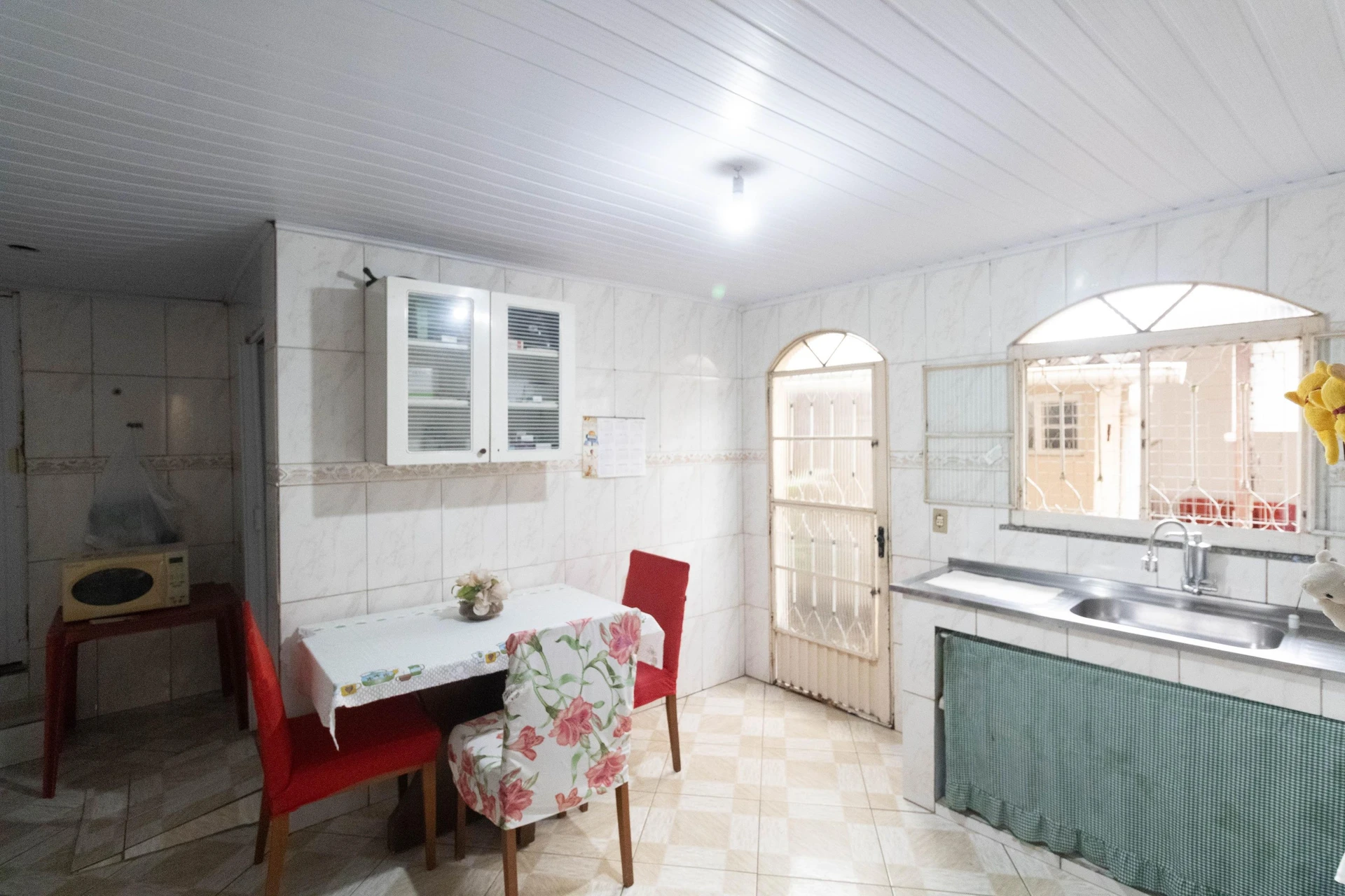 Casa amueblada con 6 dormitorios, 3 baños y jardín propio — photo 29