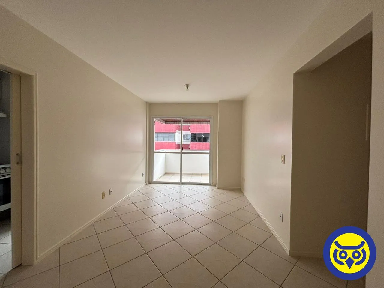 Apartment on the 5th floor with a grill on the balcony — photo 4