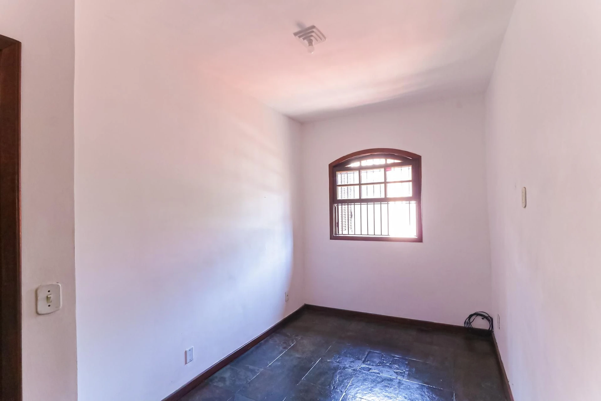House, 240 m², with a jacuzzi — photo 20