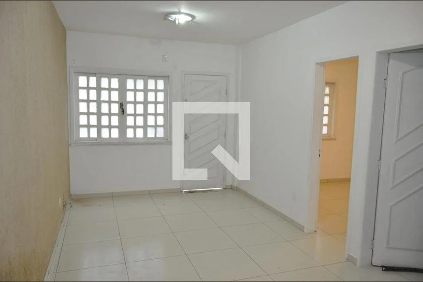 Unfurnished house with 3 bedrooms and gas kitchen — photo 11