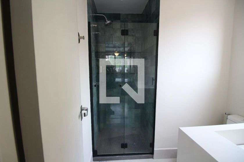 Rental penthouse with 4 bedrooms and terrace — photo 27