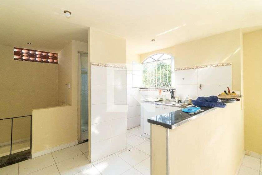 1-bedroom apartment with open-plan kitchen and balcony — photo 11