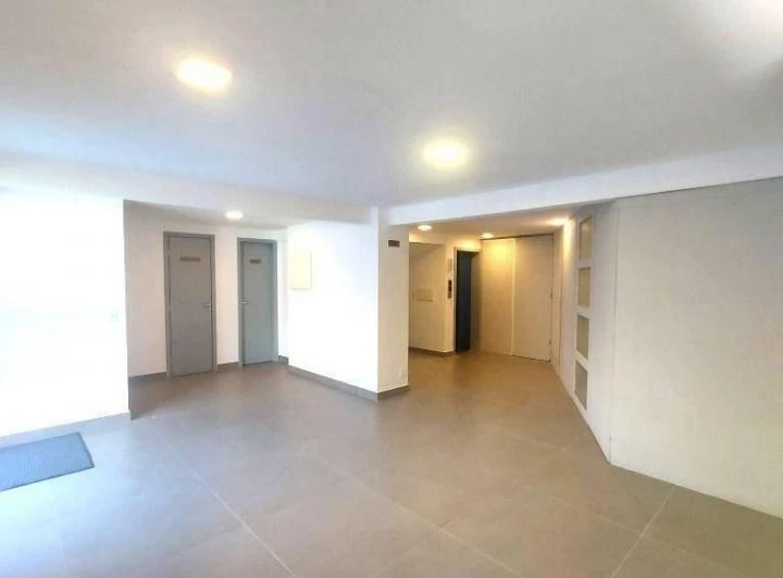 1-bedroom apartment with fitted kitchen and 62 m² — photo 7