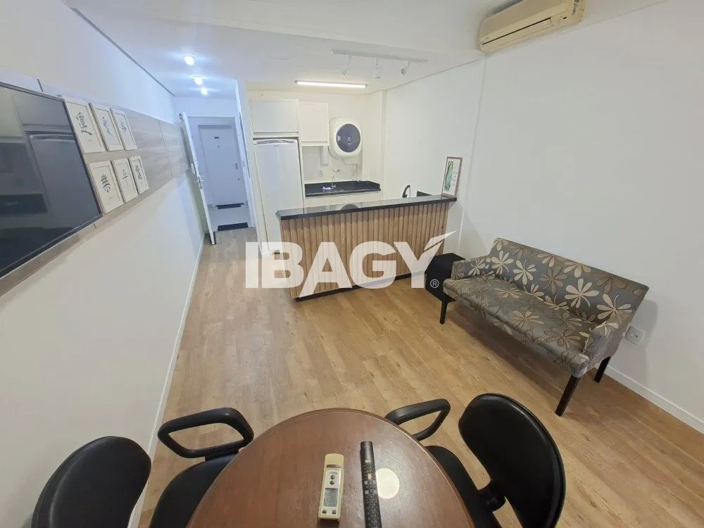 Furnished 1-bedroom apartment with 40 m² and open-plan kitchen — photo 3