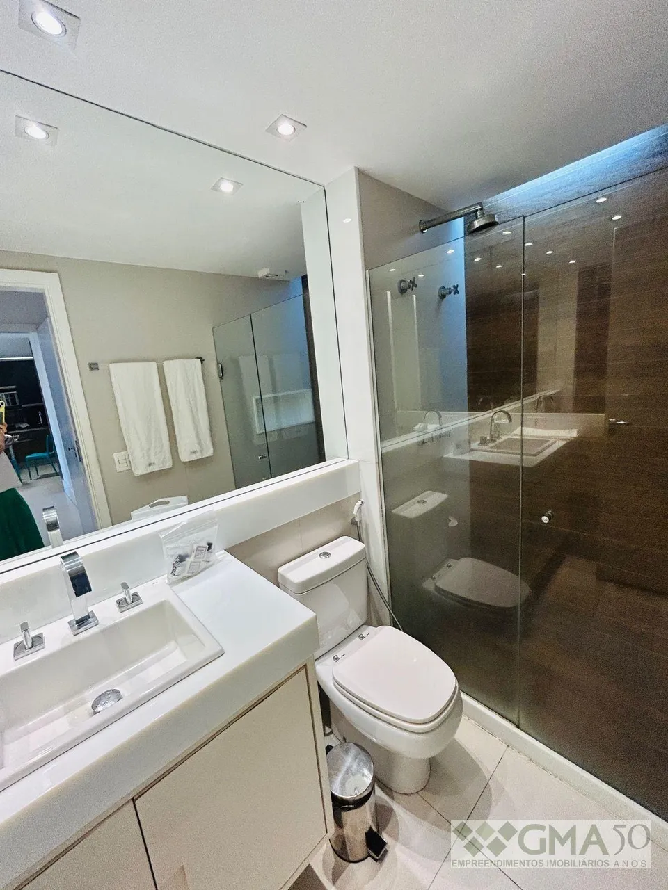 Furnished 2-bedroom apartment with integrated kitchen — photo 14