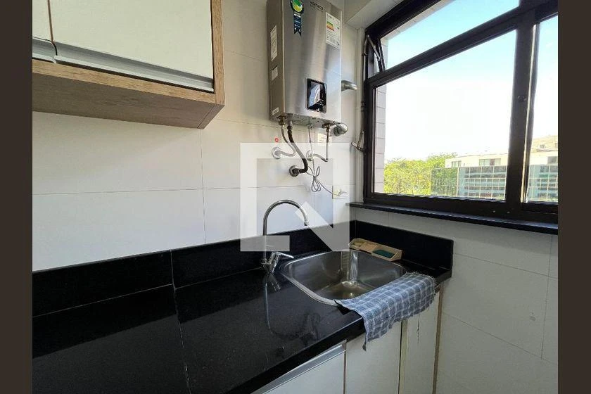 2-bedroom apartment in a building with a gym — photo 20
