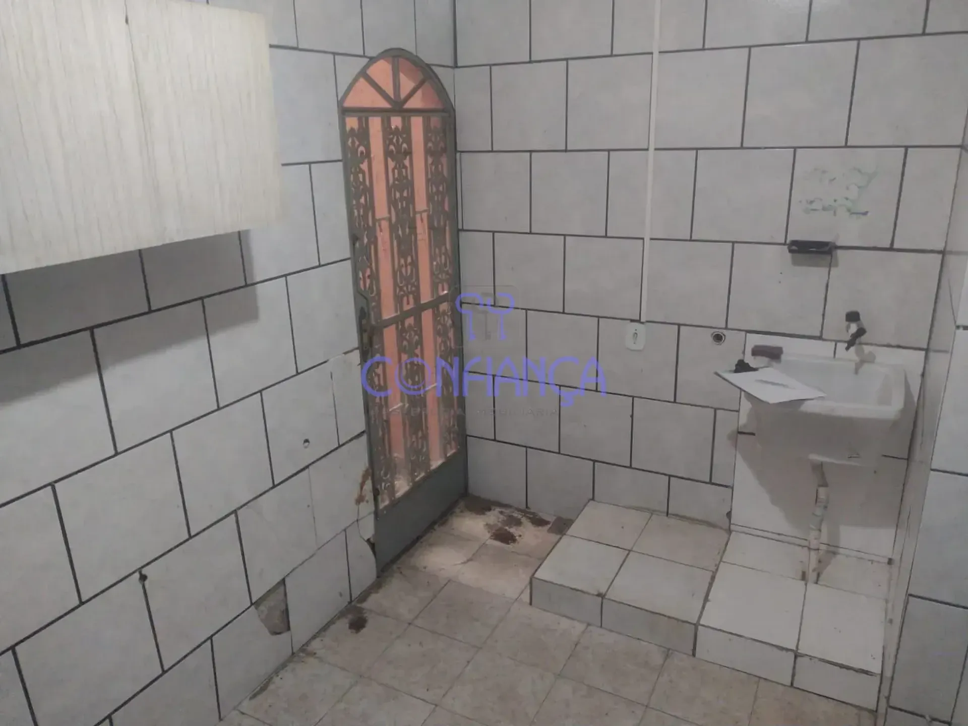 Casa com 3 quartos e 2 suítes, com varanda e quintal — photo 36