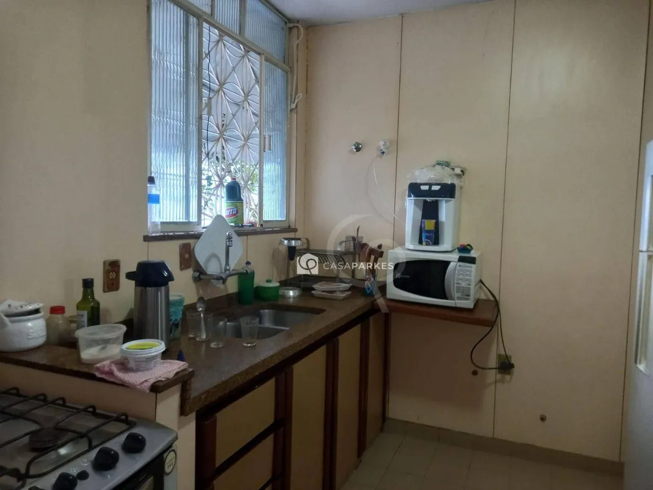 Furnished house with 4 bedrooms and a gas stove kitchen — photo 8