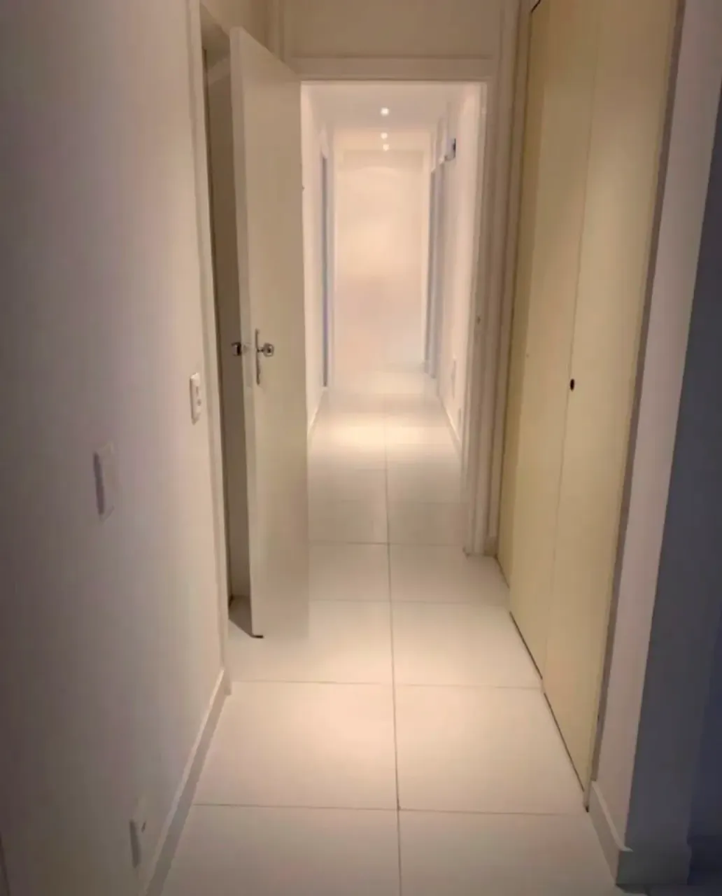 Apartamento mobiliado com 4 quartos e 4 vagas — photo 19