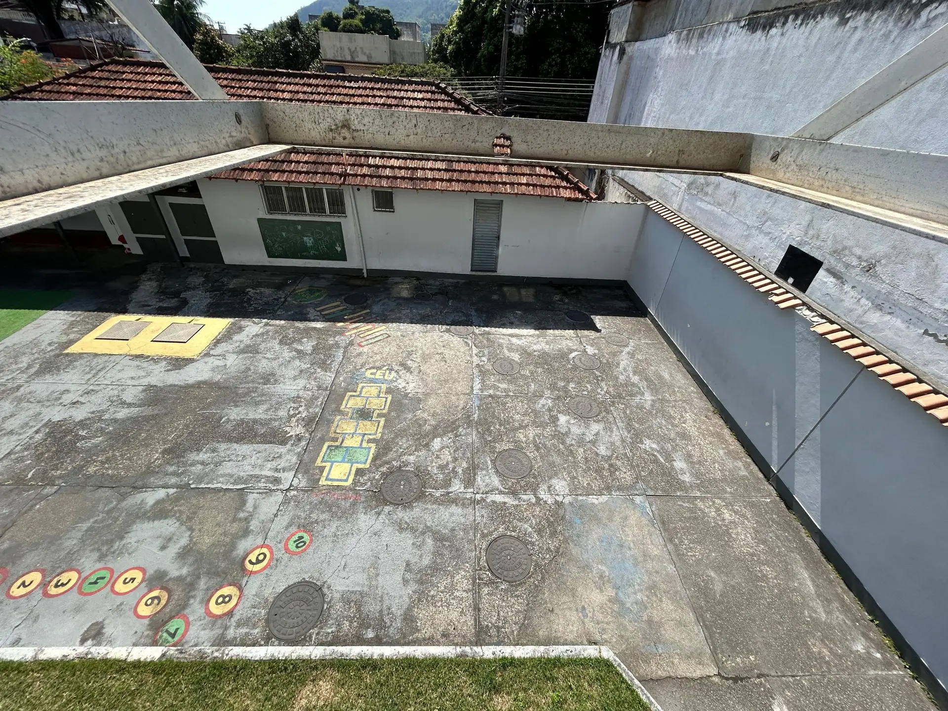 Unfurnished rental apartment with 2 bedrooms and parking — photo 13