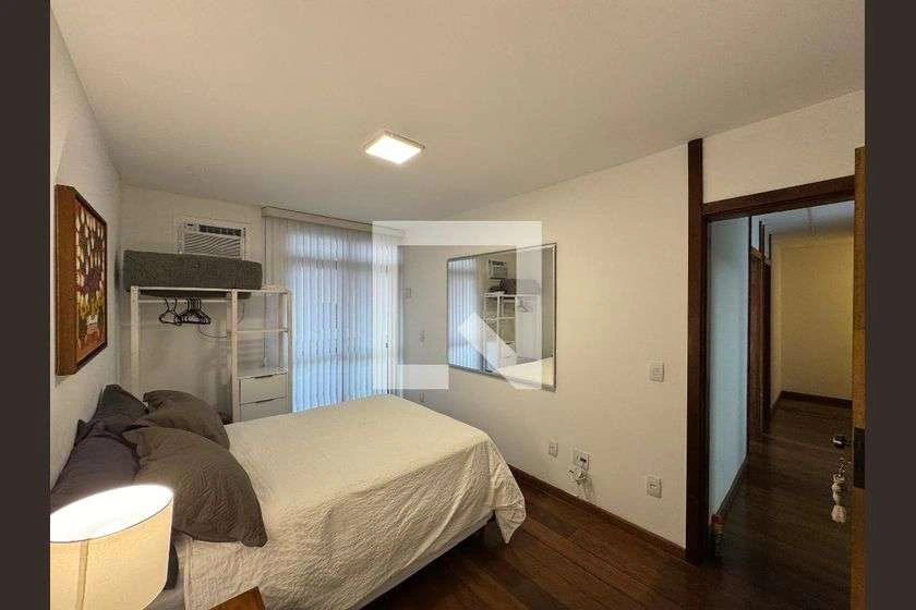 4-bedroom apartment with a balcony and 180 m² — photo 11