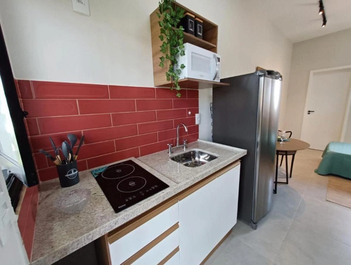 One-bedroom apartment with a washing machine — photo 6