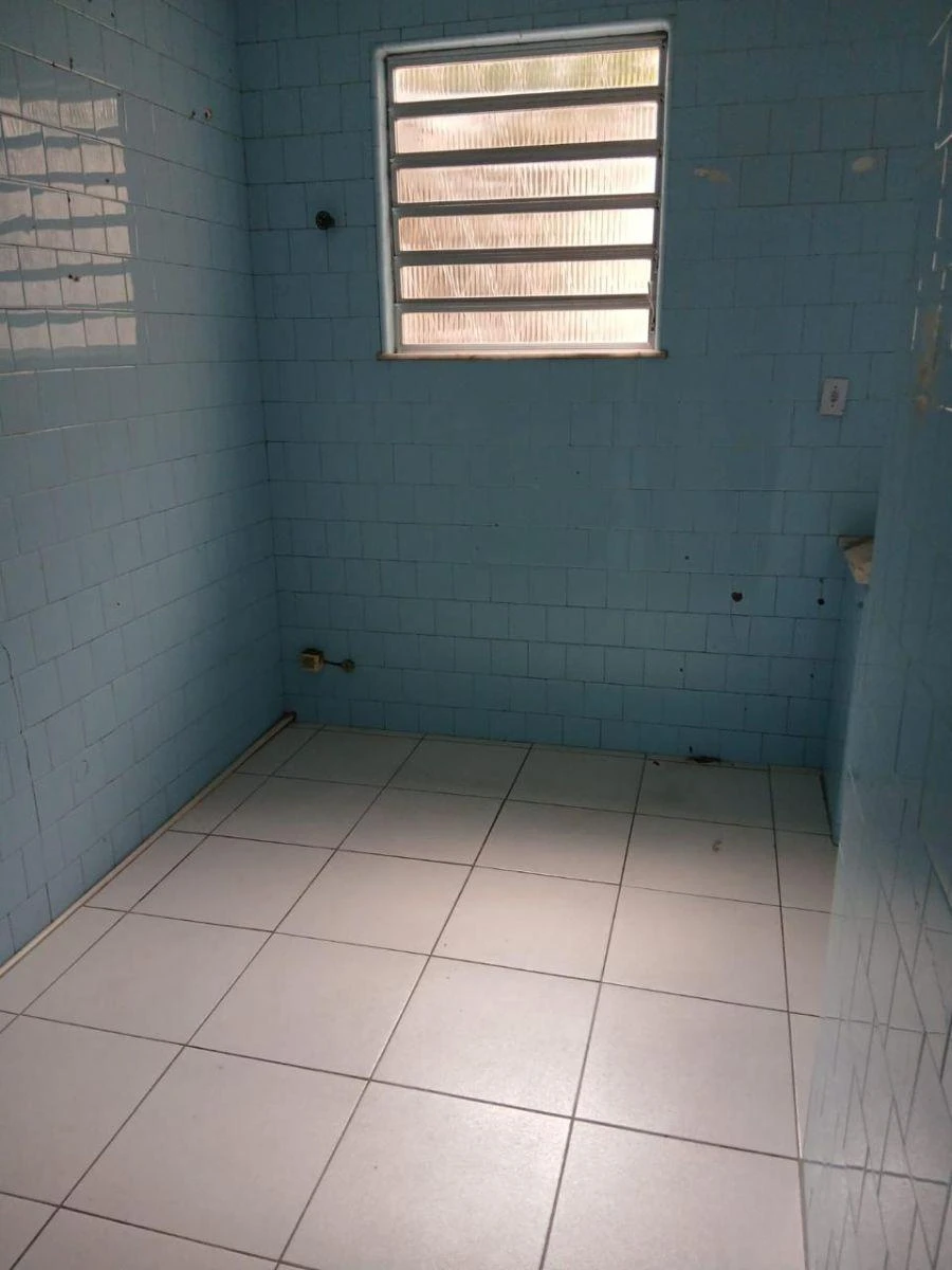 Unfurnished 140 m² house with 3 bedrooms and a suite — photo 8
