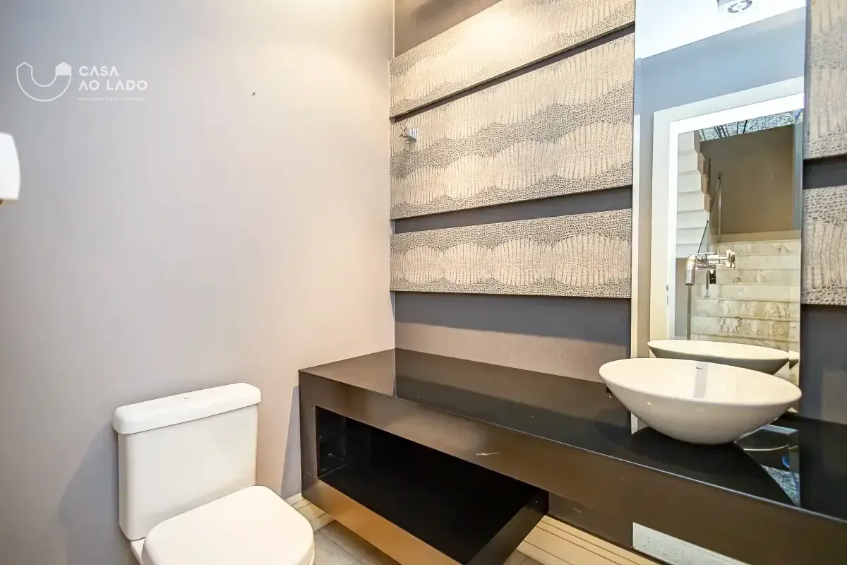 House with 629 m², 4 bedrooms and a balcony — photo 25