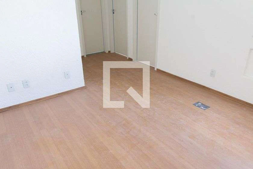 Unfurnished 2-bedroom apartment with 45 m² and wood floors — photo 21