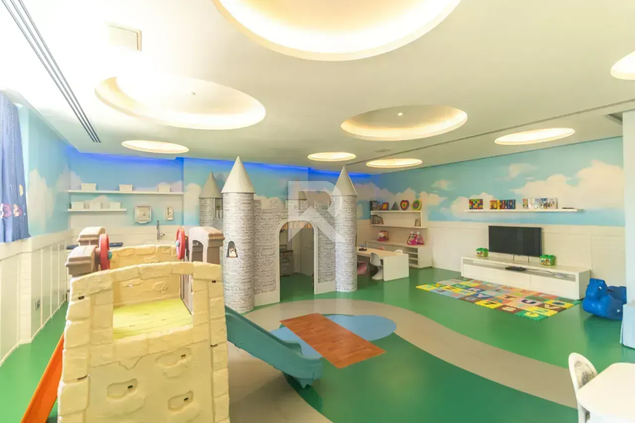 Квартира з 5 спальнями, балконом і 874 м² — photo 40