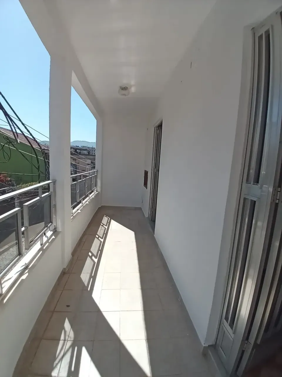House with 2 bedrooms, 2 bathrooms and balcony, no parking — photo 13