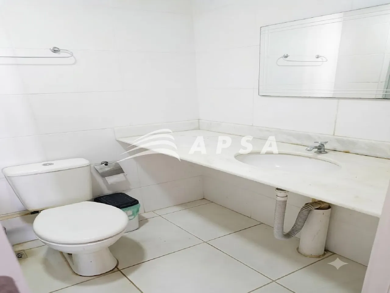 Furnished 2-bedroom, 2-bath apartment — photo 4