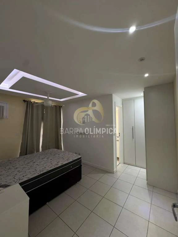 Furnished 2-bedroom apartment with a private BBQ — photo 3