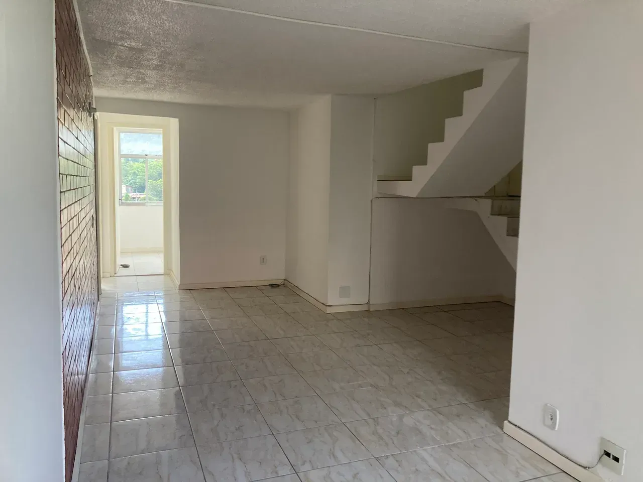 Unfurnished 2-bedroom apartment with 68 m² and parking — photo 5