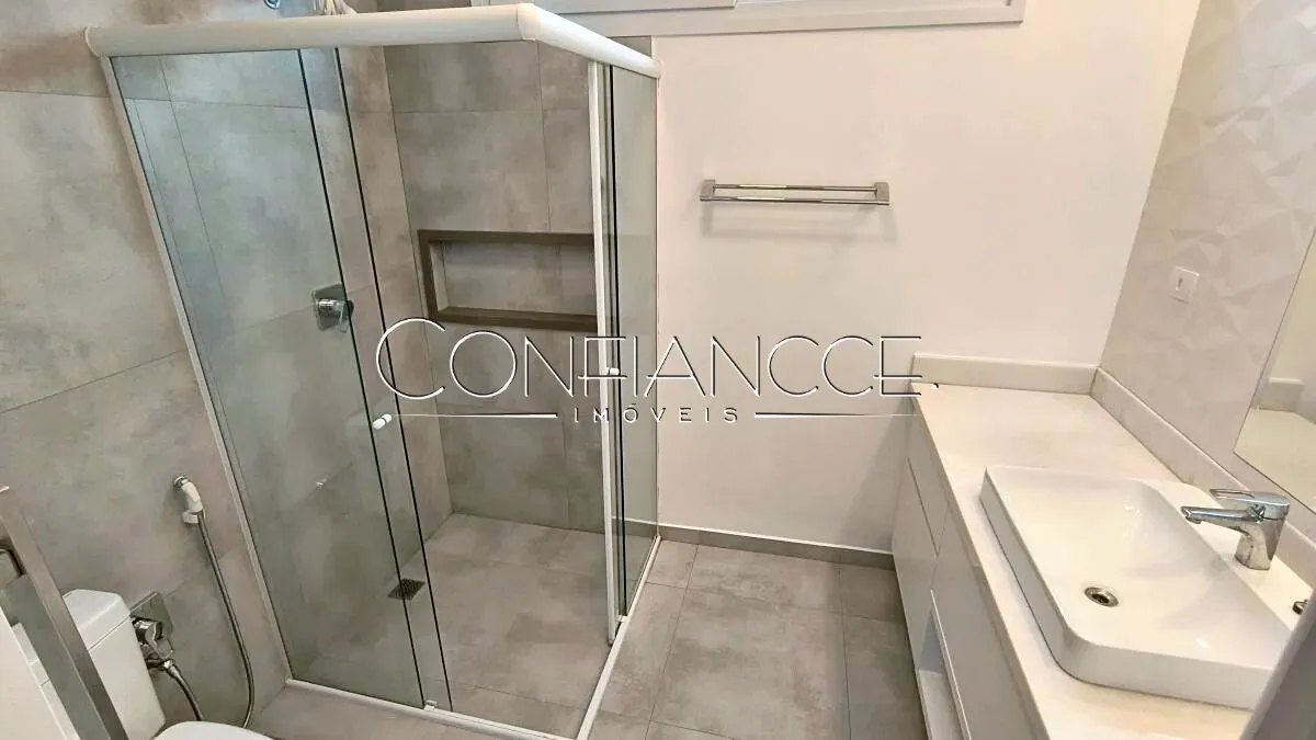 Casa em condomínio fechado com 5 quartos e 370 m² — photo 25