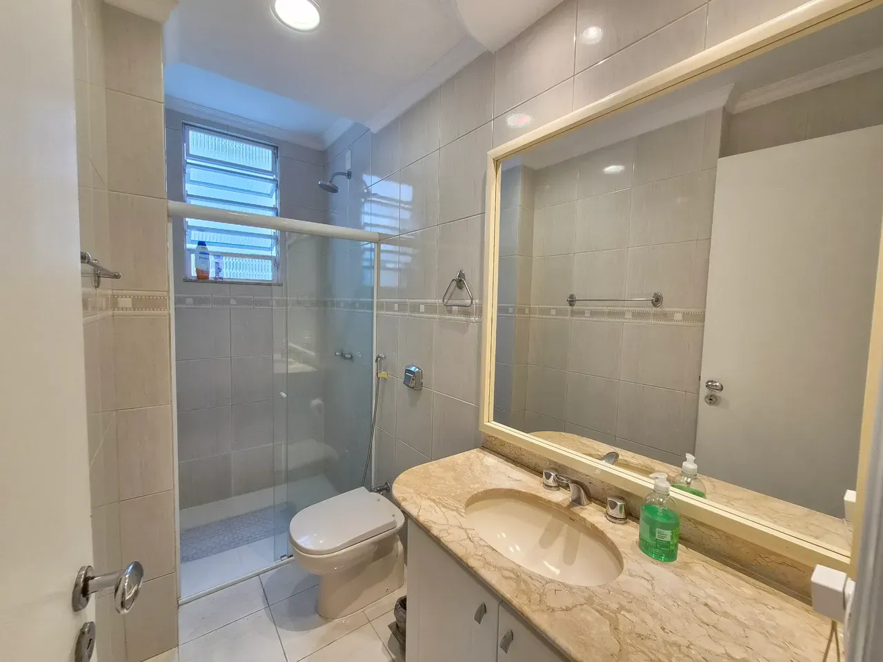 Furnished 120 m² apartment with 3 bedrooms and 3 bathrooms — photo 2