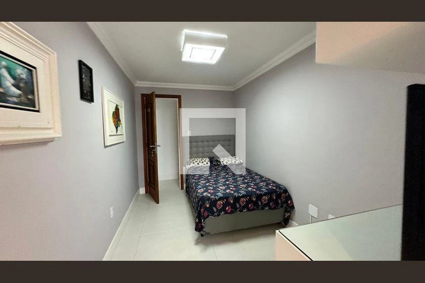 Квартира с 4 спальнями и стиральной машиной — photo 29