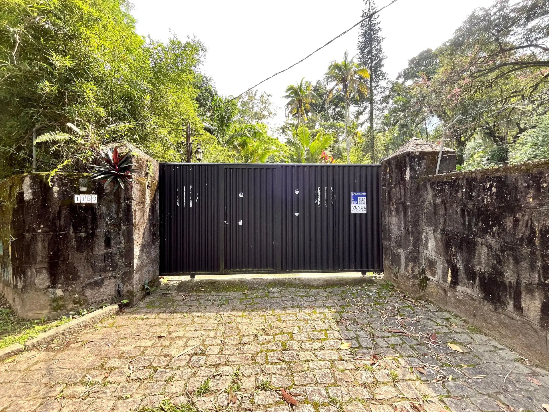 6-bedroom house with a washing machine — photo 51
