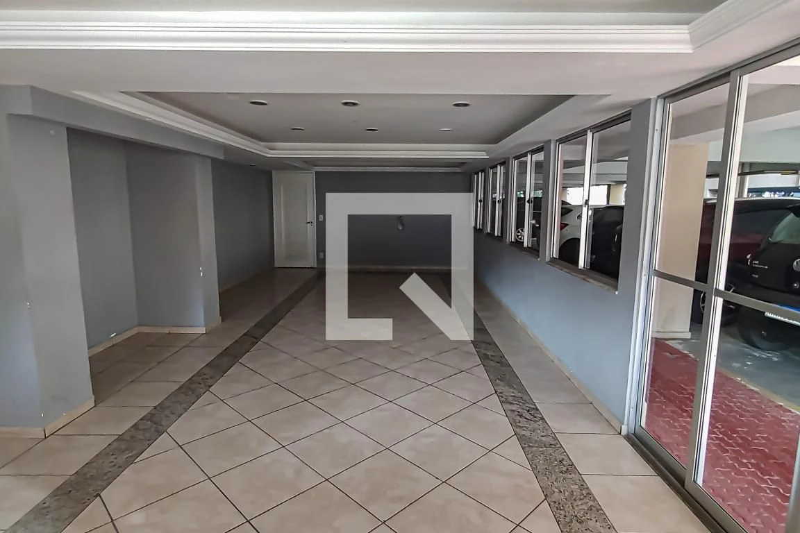 Apartamento mobiliado com 3 quartos e varanda — photo 2