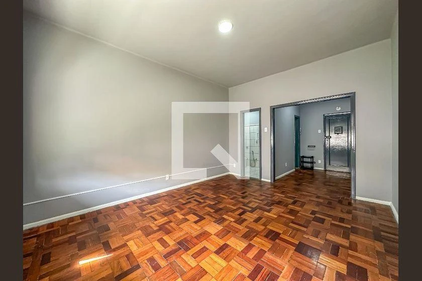 Apartamento com piso de madeira ou laminado, Centro