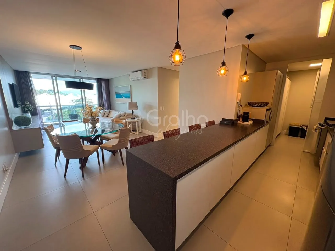 Furnished 2-bedroom apartment with 199 m² and 2 parking spaces — photo 28