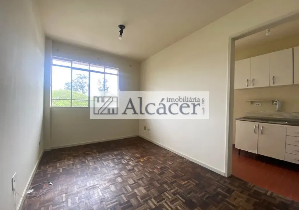 2-bedroom apartment with wood or laminate floors