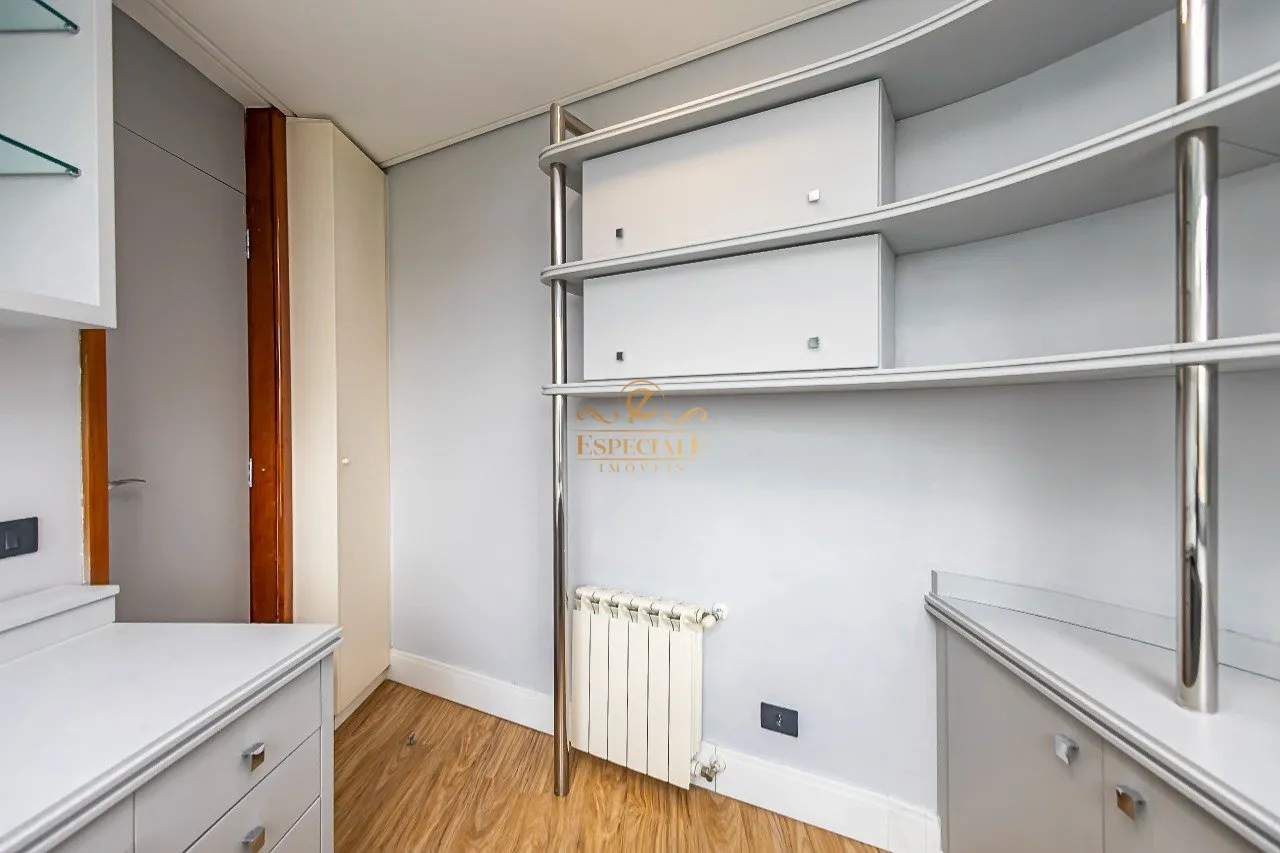 800 m² unfurnished house with gas open-plan kitchen — photo 12