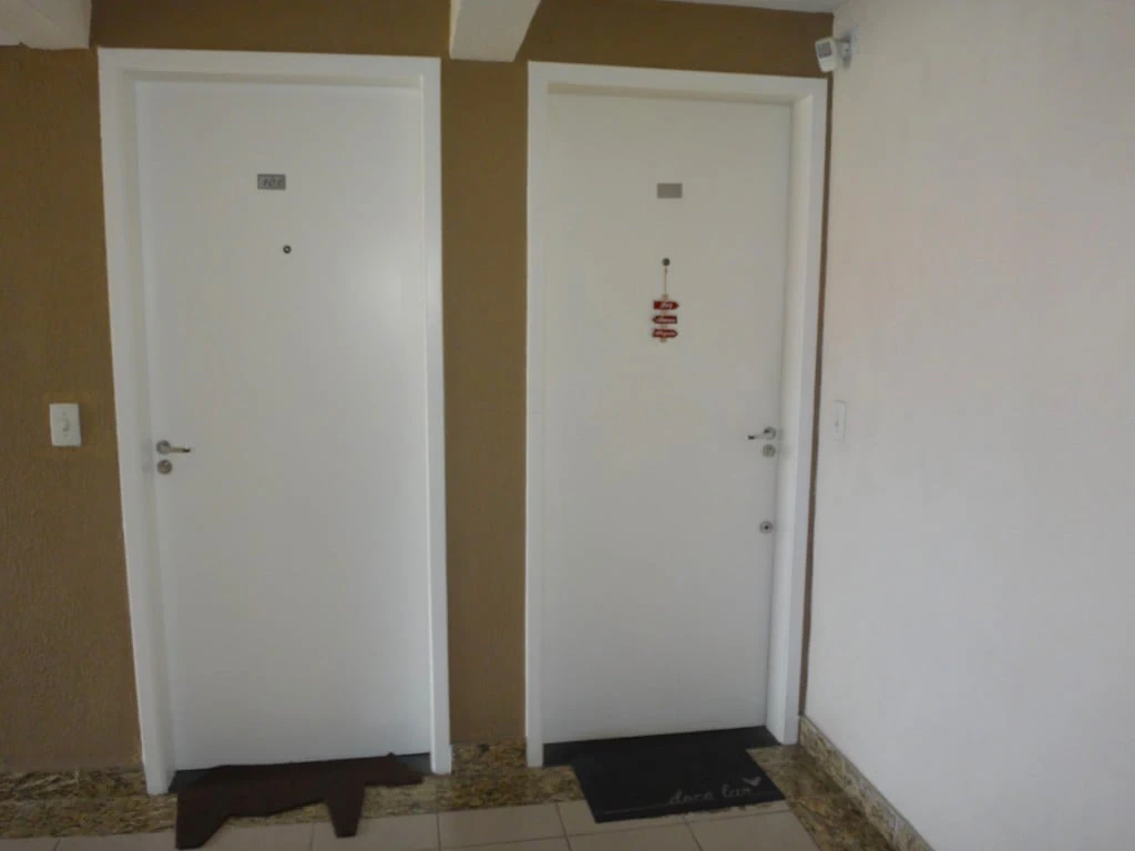 2-bedroom apartment with a home office — photo 23