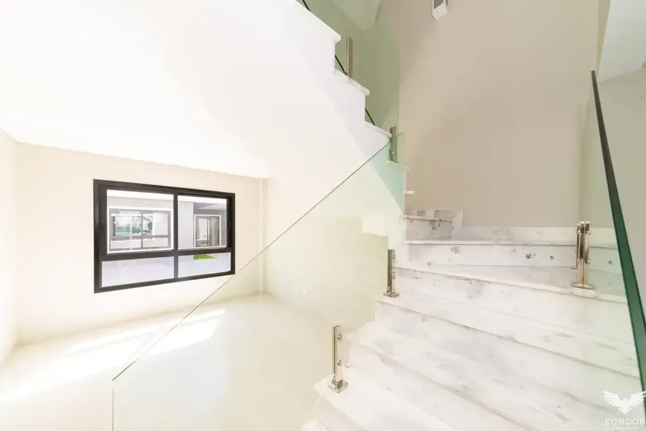 House with 3 bedrooms, 1 en-suite, balcony 135 m² — photo 18