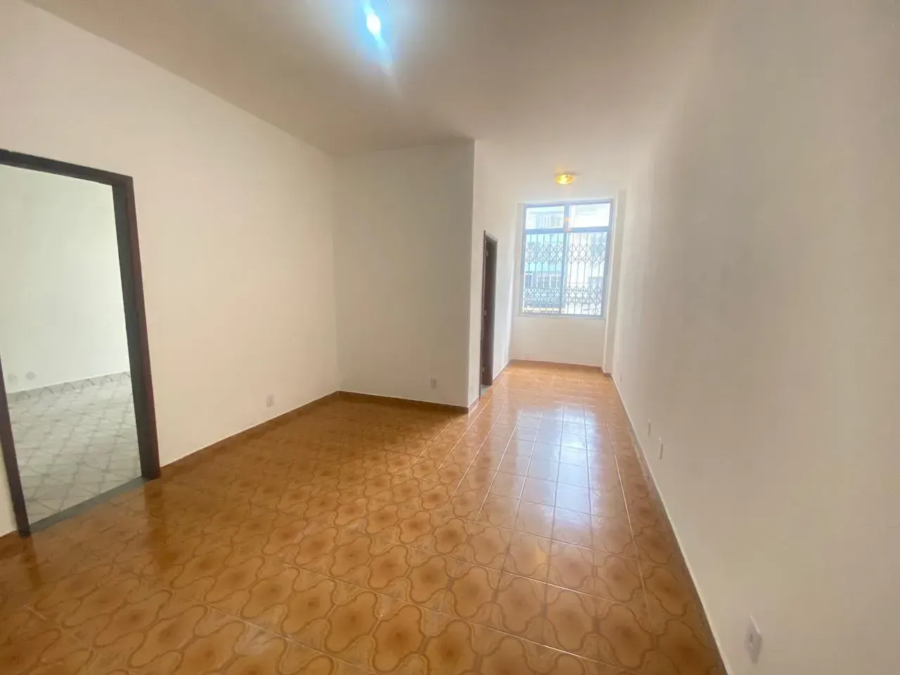 Unfurnished apartment with laundry area and 2 bedrooms — photo 5