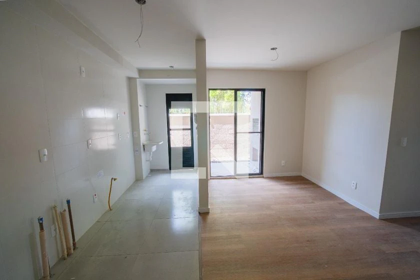 3-bedroom apartment with a grill on the balcony in Curitiba — photo 25