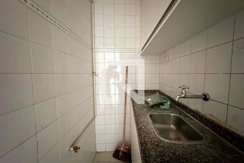 Apartamento sem mobília com 1 quarto e cozinha compacta — photo 13