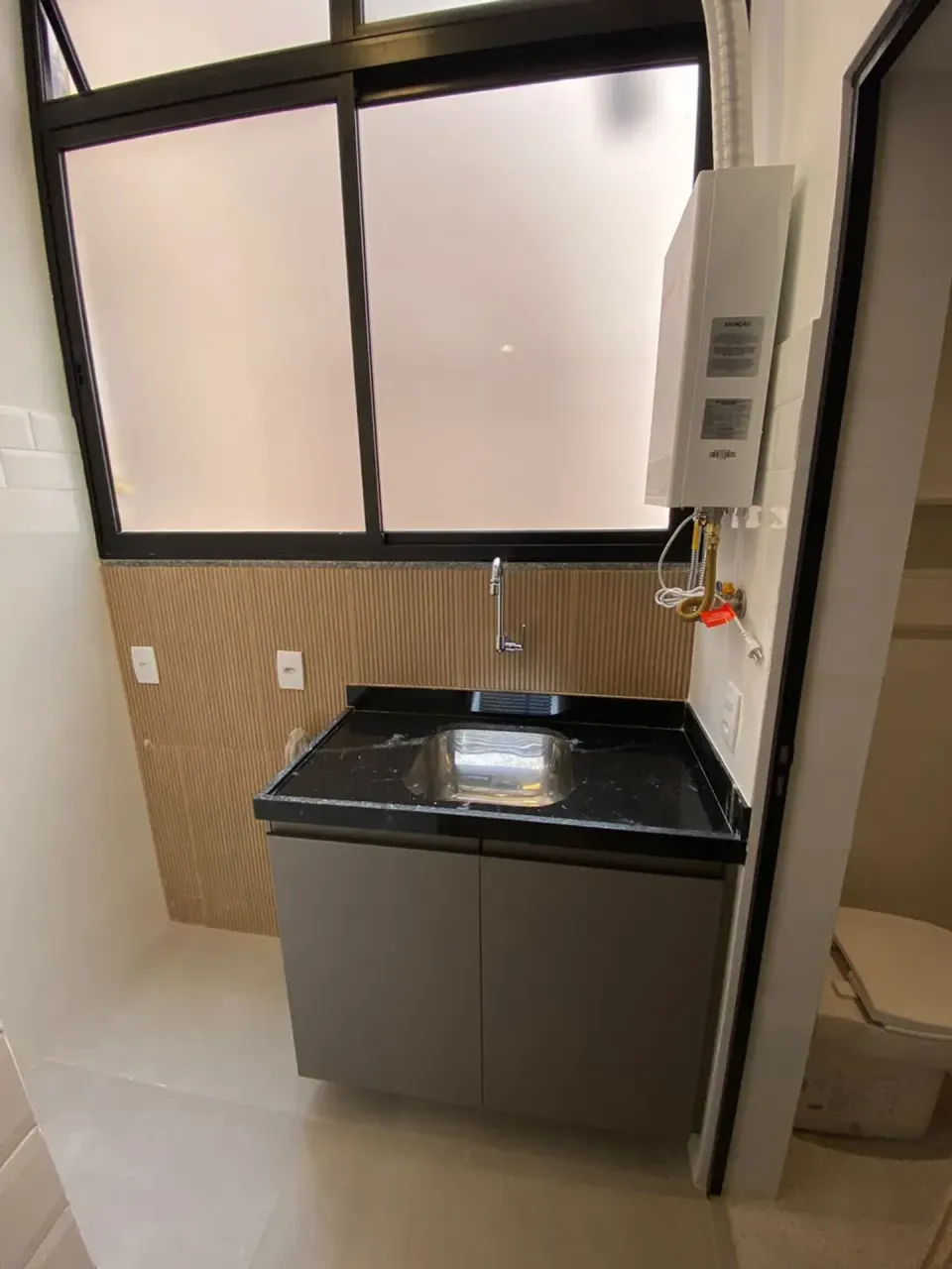 Rental apartment with open-plan kitchen and 1 parking space — photo 18