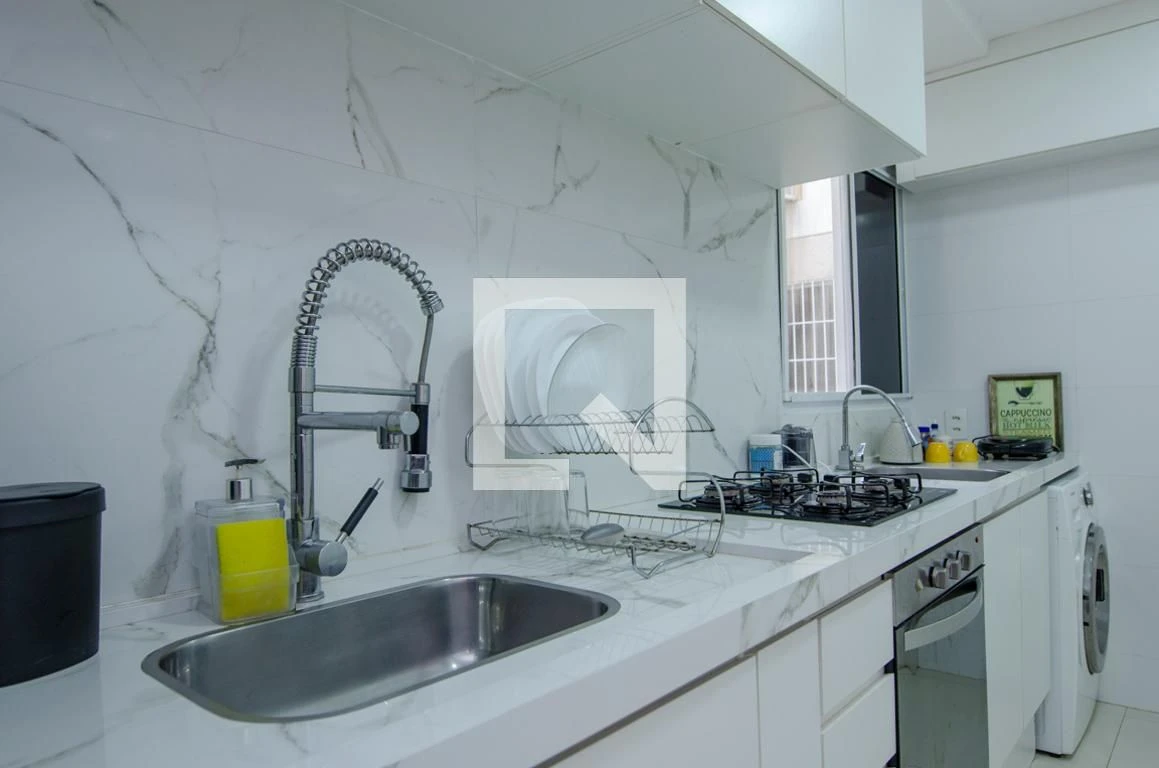 Apartamento mobiliado com 2 quartos e jardim privativo — photo 3