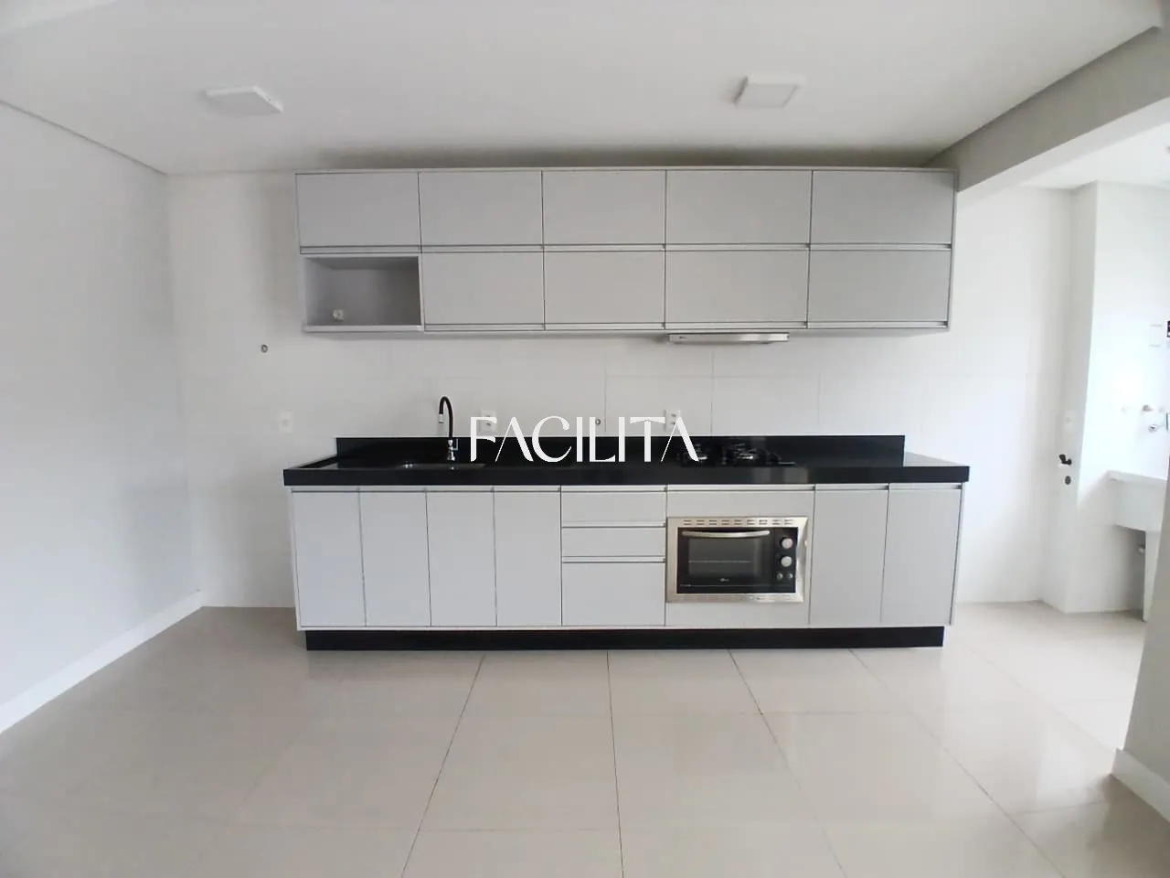 Apartamento de 2 quartos com suíte e 76 m² no 5º andar