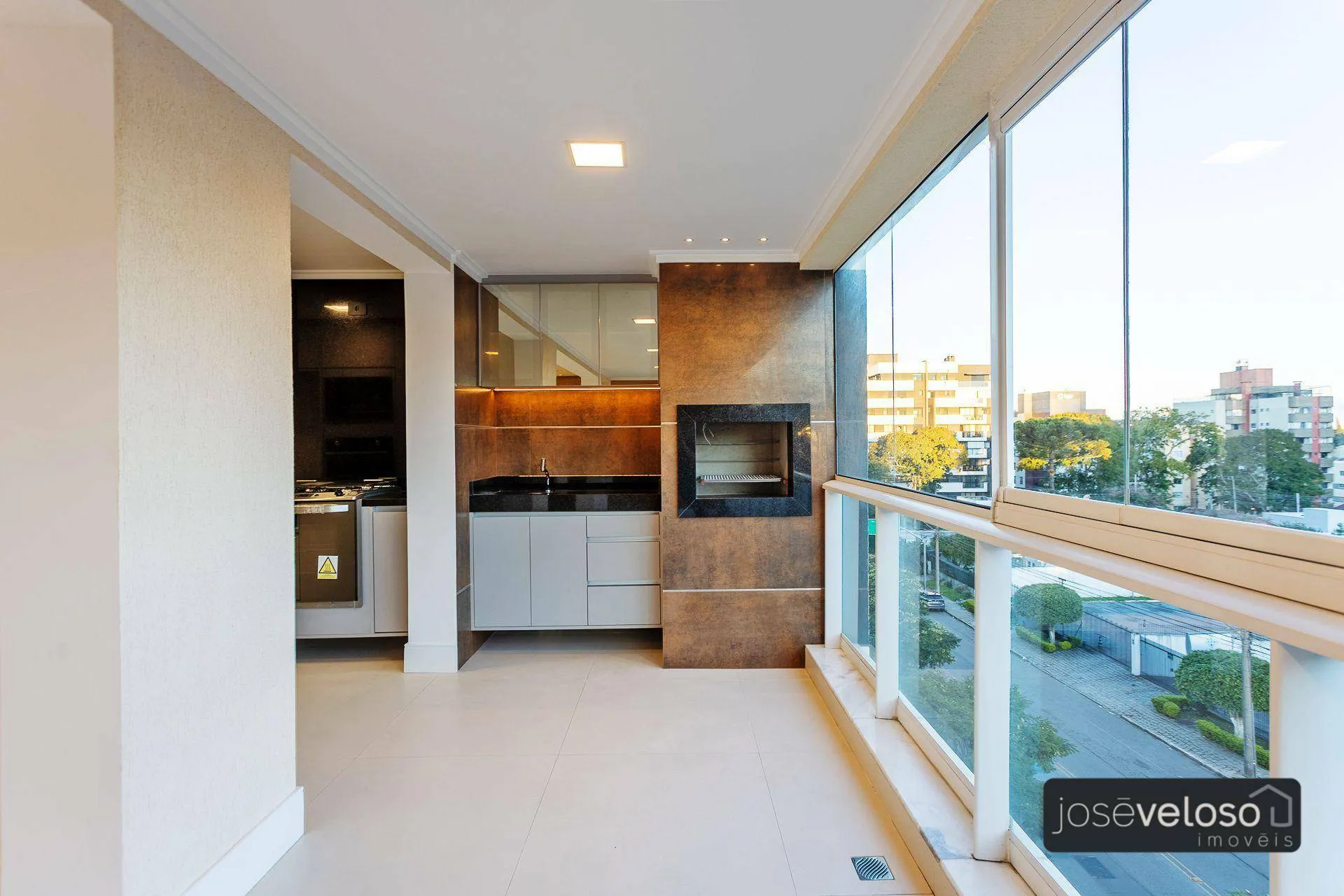 Apartment with open-plan kitchen and 4 bedrooms, 297 m² — photo 5
