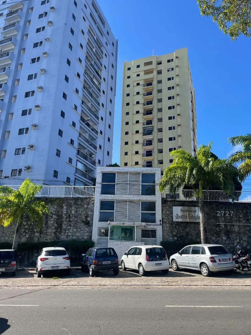 2-bedroom apartment in a building with a gym — photo 15