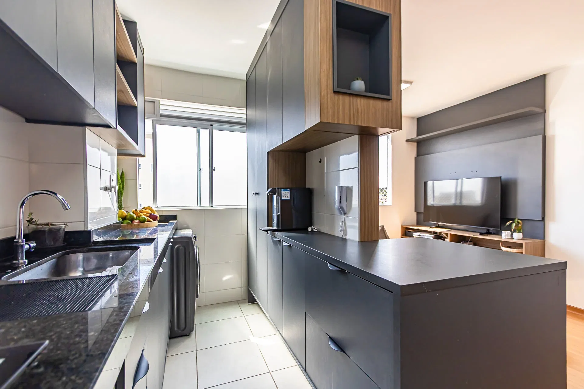 42 m² apartment with a home office and a washing machine — photo 10