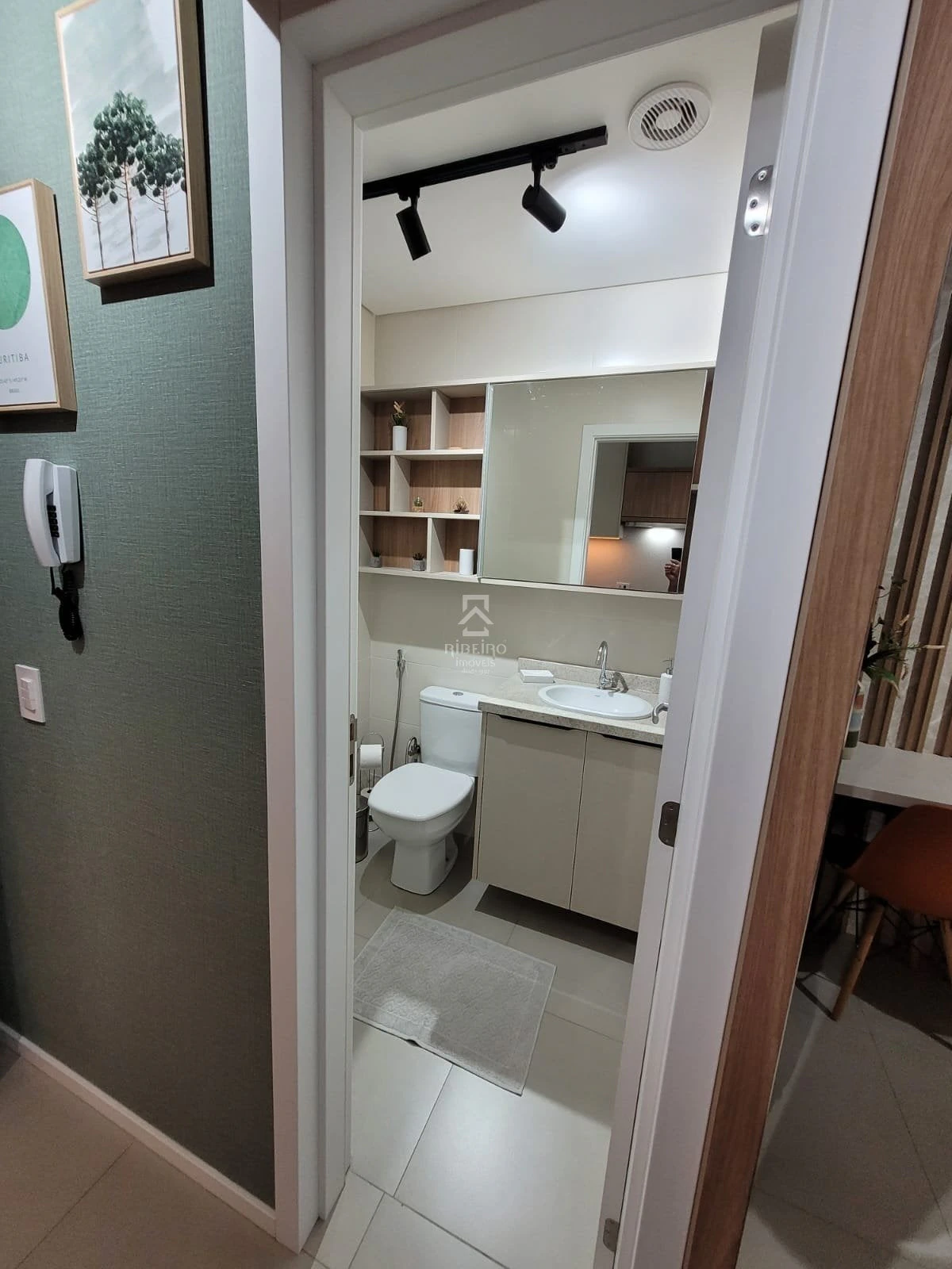 One-bedroom apartment with a home office in Curitiba — photo 18