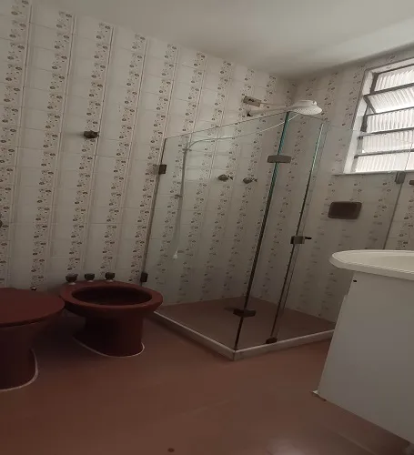 2-bedroom apartment with 1 bathroom, no parking — photo 8